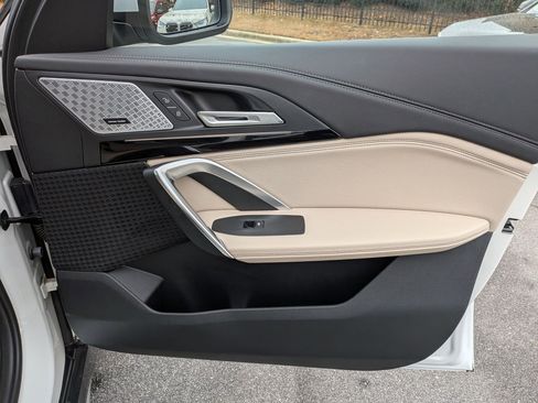 Used 2023 BMW X1 xDrive28i w/ Premium Package image 34