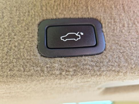 Used 2008 Volvo XC70 3.2 image 15