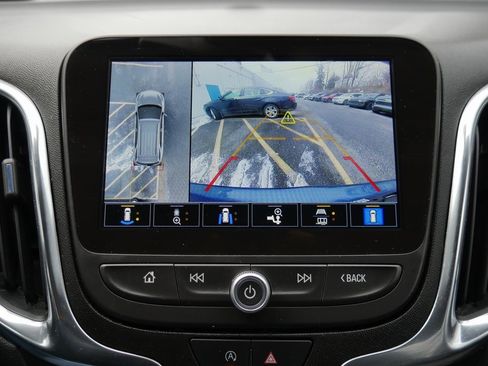 Used 2024 Chevrolet Equinox LT image 16