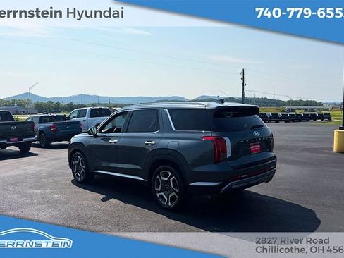 Used 2024 Hyundai Palisade SEL w/ Premium Package AWD/4WD image 5