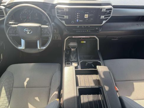 Used 2025 Toyota Tundra SR5 AWD/4WD image 12