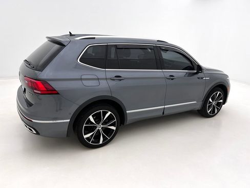 Used 2024 Volkswagen Tiguan SEL R-Line image 6