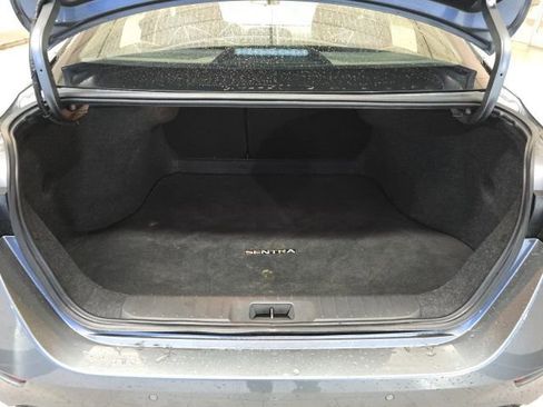 Used 2022 Nissan Sentra S image 12