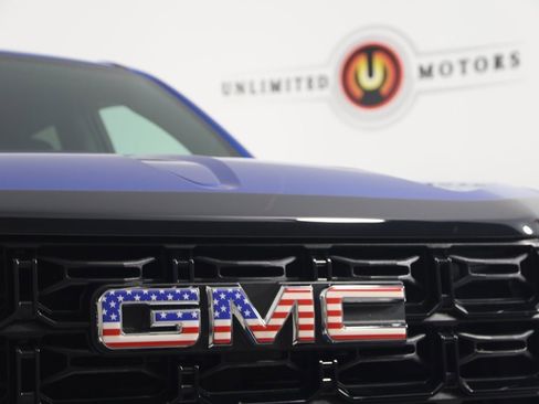 Used 2023 GMC Canyon Elevation w/ Convenience Package image 17