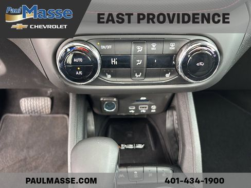 Used 2023 Chevrolet TrailBlazer RS w/ Sun and Liftgate Package image 14