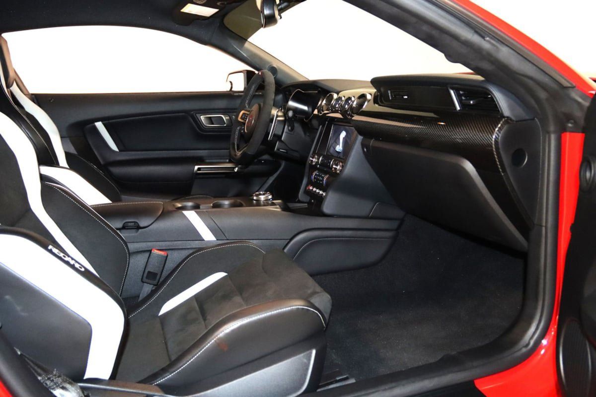 Used 2020 Ford Mustang Shelby GT500 w/ Technology Package RWD image 70