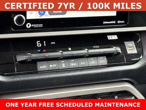 Used 2022 Toyota Tundra SR5 w/ SR5 Convenience Package AWD/4WD image 21