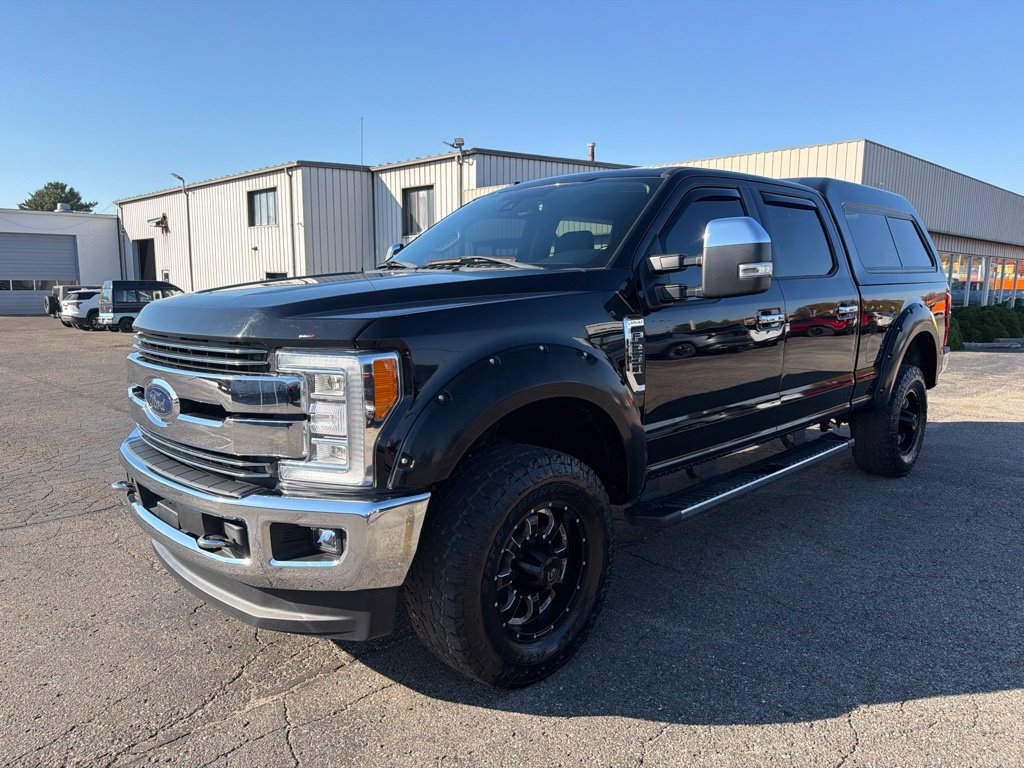 Used 2017 Ford F250 Lariat w/ Lariat Ultimate Package AWD/4WD image 7