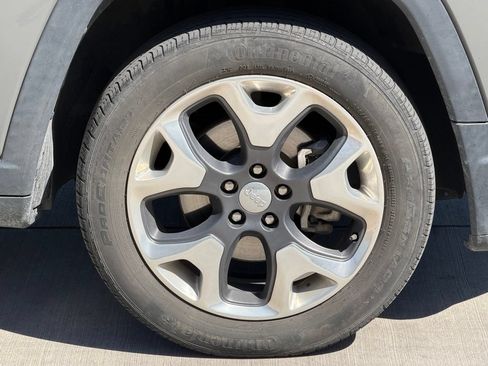 Used 2020 Jeep Compass Limited AWD/4WD image 7