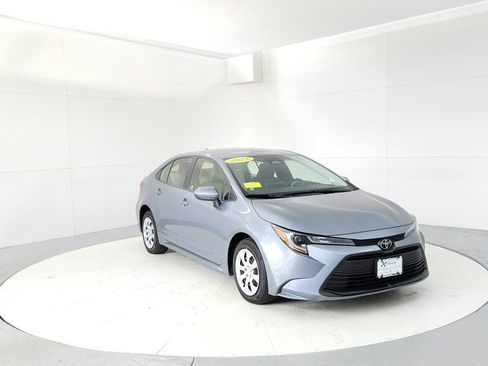 Used 2023 Toyota Corolla LE FWD image 1