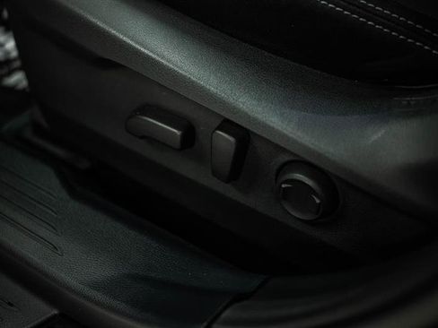 Used 2023 Subaru Outback Premium image 16