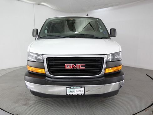 Used 2019 GMC Savana 2500 w/ Driver Convenience Package RWD image 2