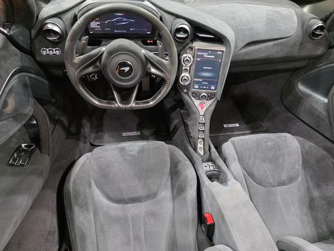 Used 2022 McLaren 720S Spider image 9