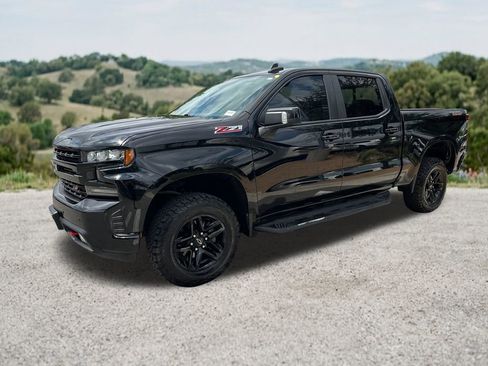 Used 2020 Chevrolet Silverado 1500 LT Trail Boss AWD/4WD image 3