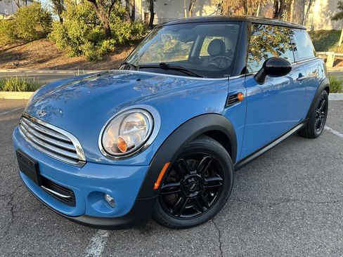 Used 2013 MINI Cooper Hardtop image 1