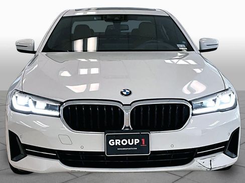 Used 2023 BMW 530i w/ Premium Package RWD image 3