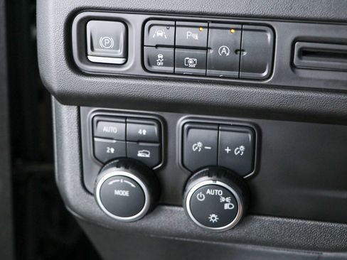 Used 2023 Chevrolet Tahoe RST w/ Luxury Package AWD/4WD image 23