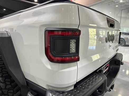 Used 2023 Jeep Gladiator Sport AWD/4WD image 36
