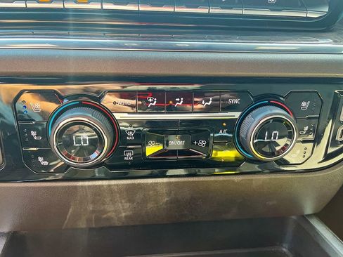 Used 2024 Chevrolet Silverado 1500 LTZ w/ LTZ Premium Texas Edition image 16