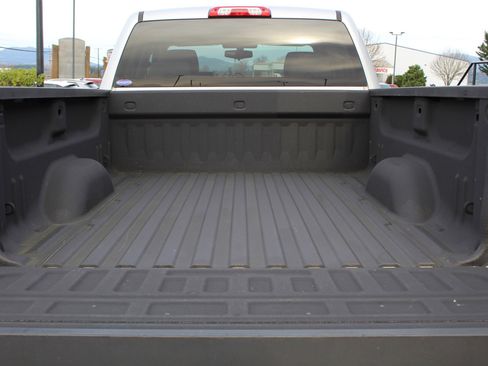 Used 2016 GMC Sierra 1500 SLE image 18