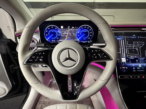 Certified 2022 Mercedes-Benz EQS 450+ Sedan image 29