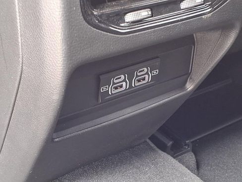 Used 2025 Jeep Grand Cherokee Laredo X RWD image 23