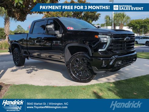 Used 2026 Chevrolet Silverado 2500 High Country w/ High Country Premium Package AWD/4WD image 1