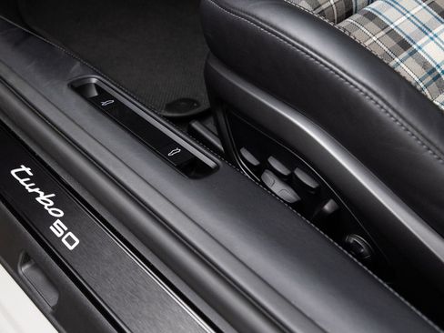 Certified 2025 Porsche 911 Turbo S AWD/4WD image 22