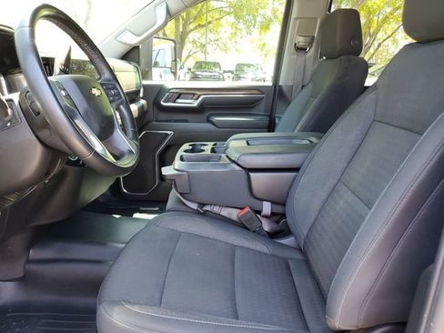 Used 2024 Chevrolet Silverado 2500 LT AWD/4WD image 20