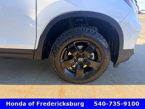 Certified 2026 Honda Ridgeline Black Edition image 14