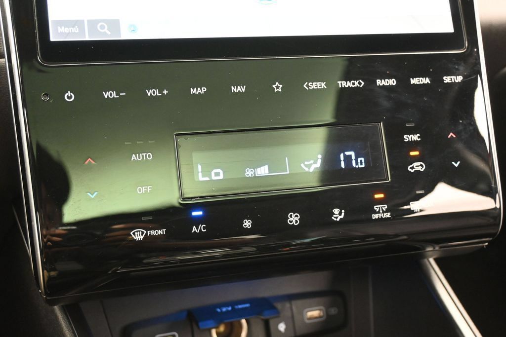 Used 2023 Hyundai Tucson Limited w/ Cargo Package AWD/4WD image 27