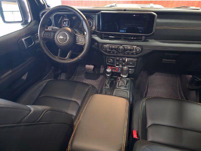 Used 2025 Jeep Wrangler Unlimited Rubicon 392 AWD/4WD image 40