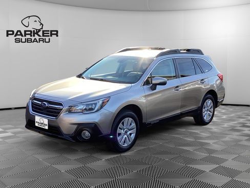 Used 2019 Subaru Outback 2.5i Premium image 1