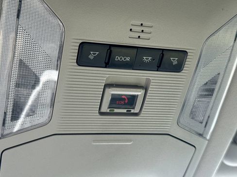 Used 2023 Toyota RAV4 XLE FWD image 30