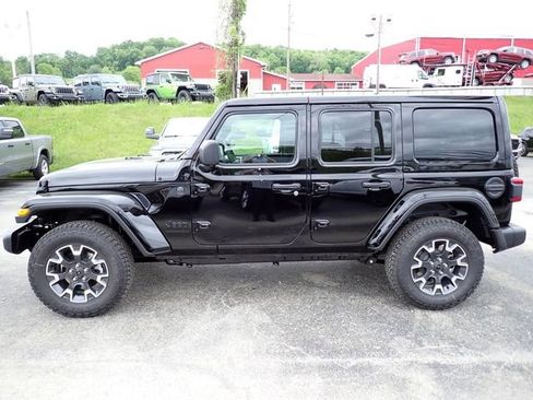 New 2025 Jeep Wrangler Unlimited Sahara AWD/4WD image 2