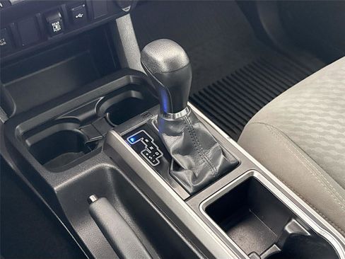 Certified 2022 Toyota Tacoma SR5 image 24