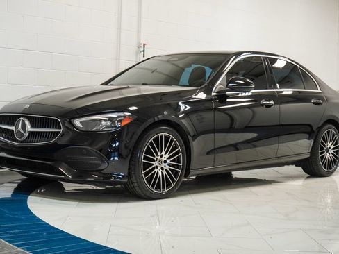 Used 2024 Mercedes-Benz C 300 4MATIC Sedan image 4