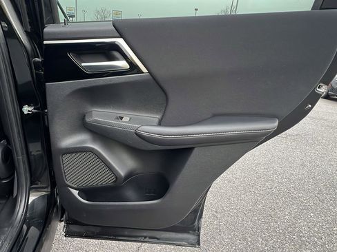 Used 2022 Mitsubishi Outlander ES image 14