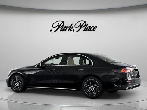 Used 2026 Mercedes-Benz E 450 4MATIC Sedan image 9