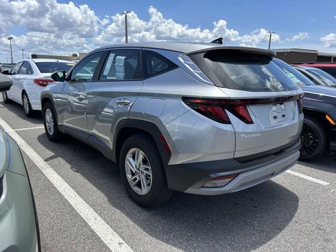 Used 2025 Hyundai Tucson SE FWD image 6