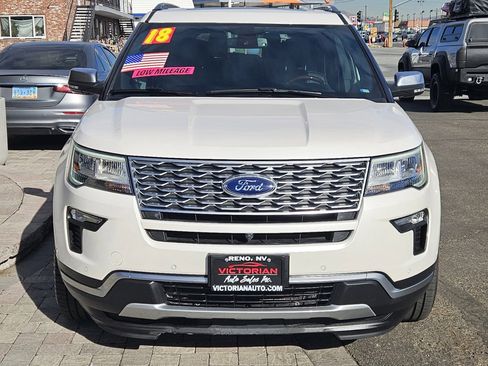 Used 2018 Ford Explorer Platinum image 2