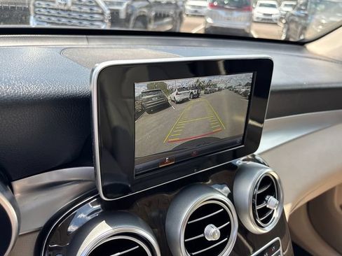 Used 2019 Mercedes-Benz GLC 300 4MATIC image 23