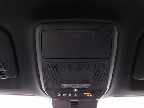 Used 2024 GMC Acadia AT4 w/ Luxury Package image 36