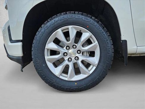 Used 2021 Chevrolet Silverado 1500 Custom image 22
