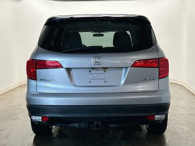 Used 2016 Honda Pilot LX image 4