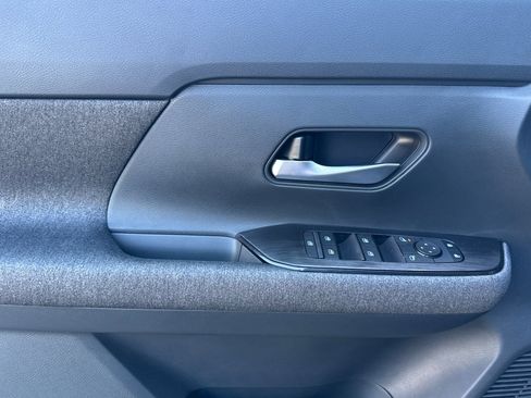 New 2026 Nissan Kicks SV image 12