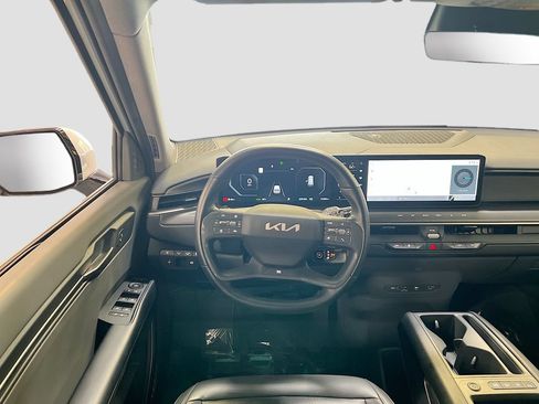 Used 2024 Kia EV9 Light RWD image 21
