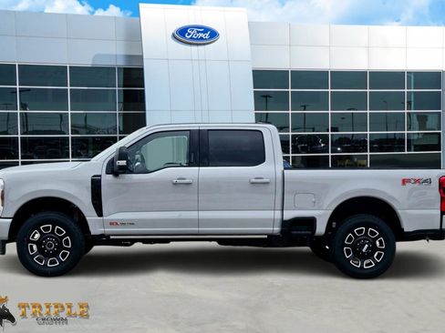 New 2026 Ford F250 Platinum image 3