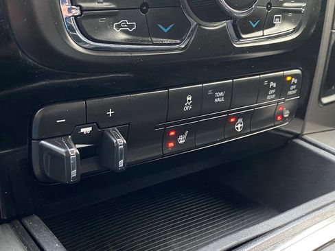 Used 2018 RAM 1500 Sport w/ Sport Premium Group AWD/4WD image 31