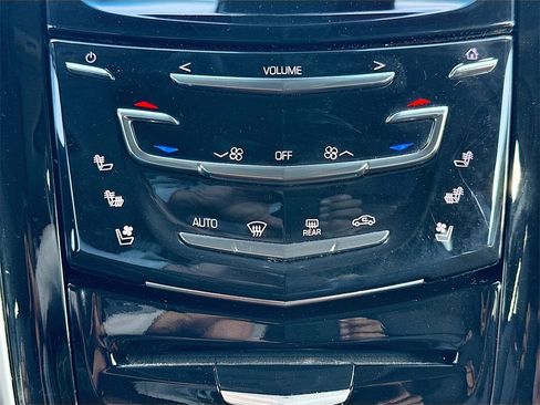 Used 2020 Cadillac Escalade Luxury image 17